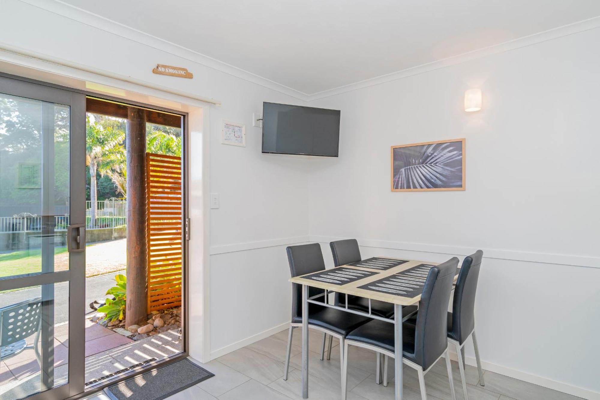Coromandel Anglers Lodge חדר תמונה