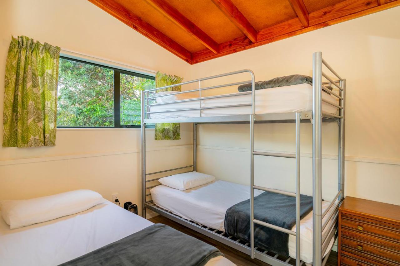 Coromandel Anglers Lodge מראה חיצוני תמונה