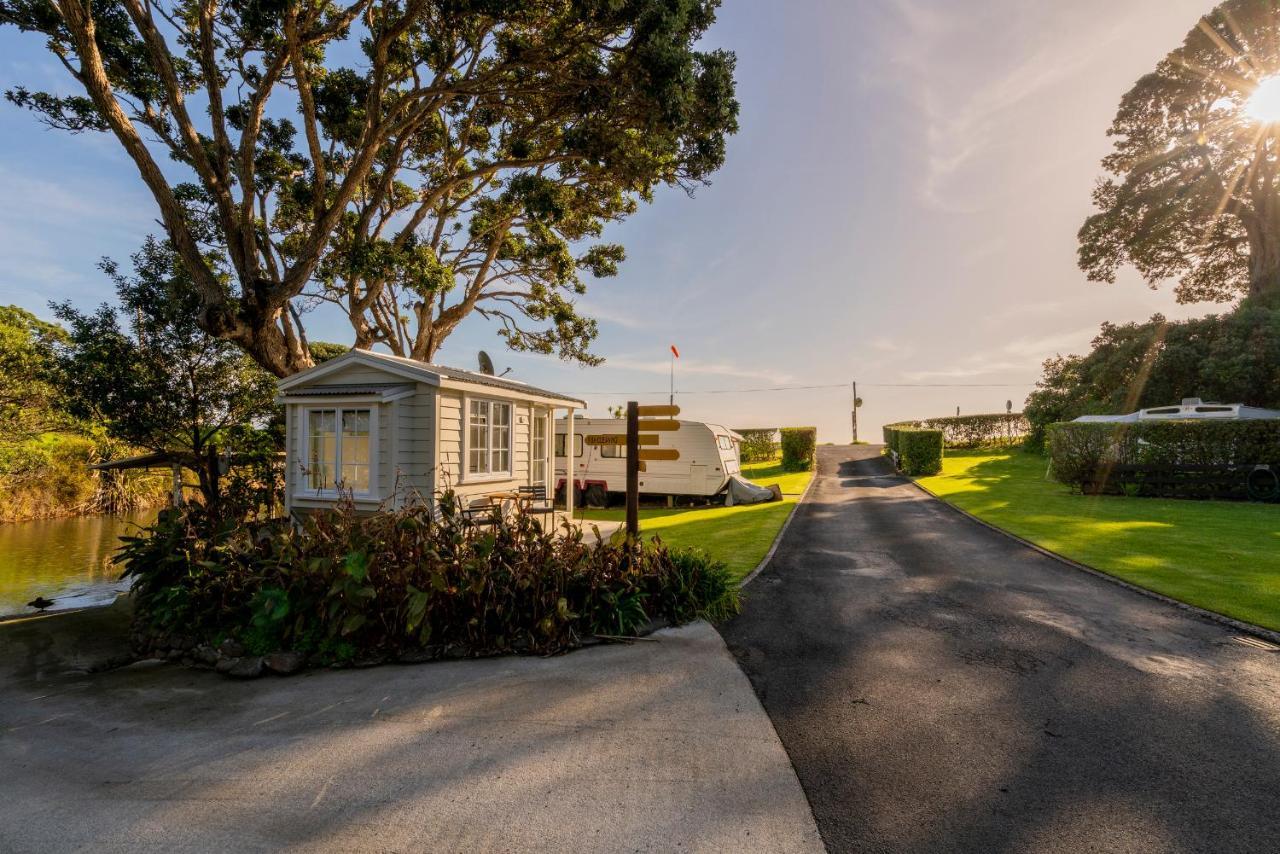 Coromandel Anglers Lodge מראה חיצוני תמונה