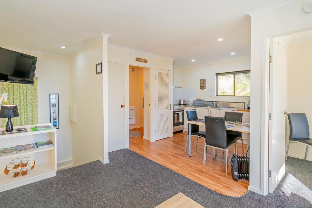 Coromandel Anglers Lodge מראה חיצוני תמונה