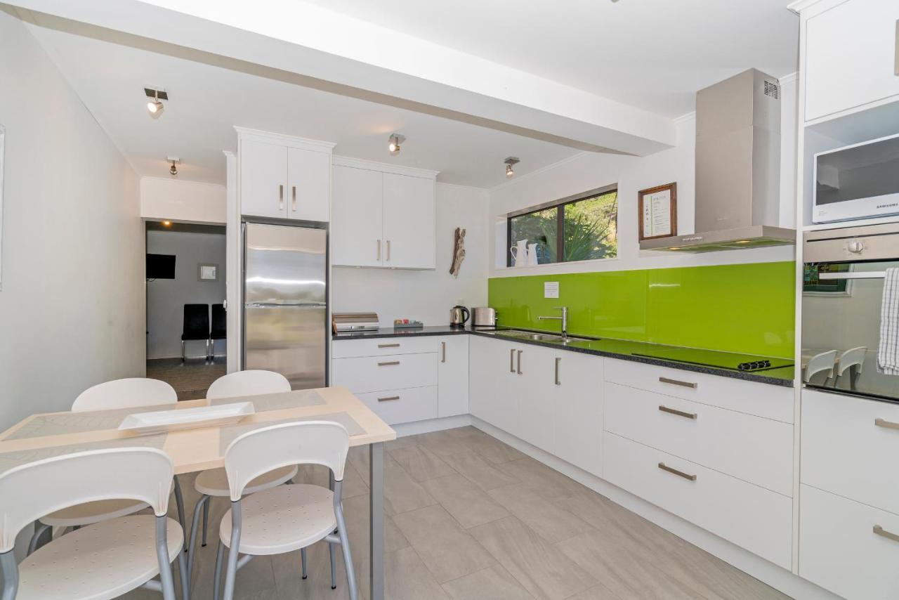 Coromandel Anglers Lodge מראה חיצוני תמונה