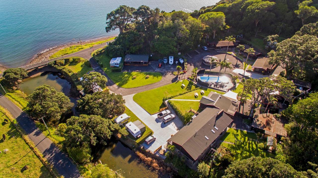 Coromandel Anglers Lodge מראה חיצוני תמונה